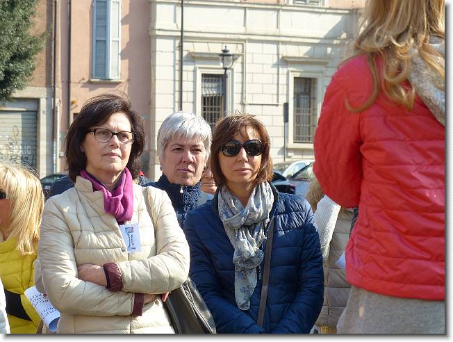 Clicca per scorrere le foto originali ingrandite