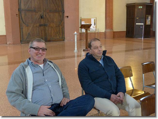 Clicca per scorrere le foto originali ingrandite