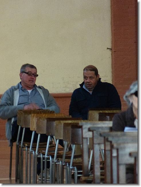 Clicca per scorrere le foto originali ingrandite