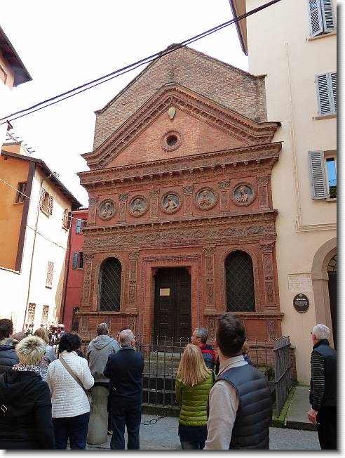 Clicca per scorrere le foto originali ingrandite