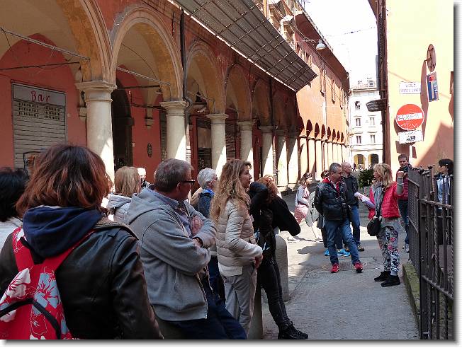 Clicca per scorrere le foto originali ingrandite