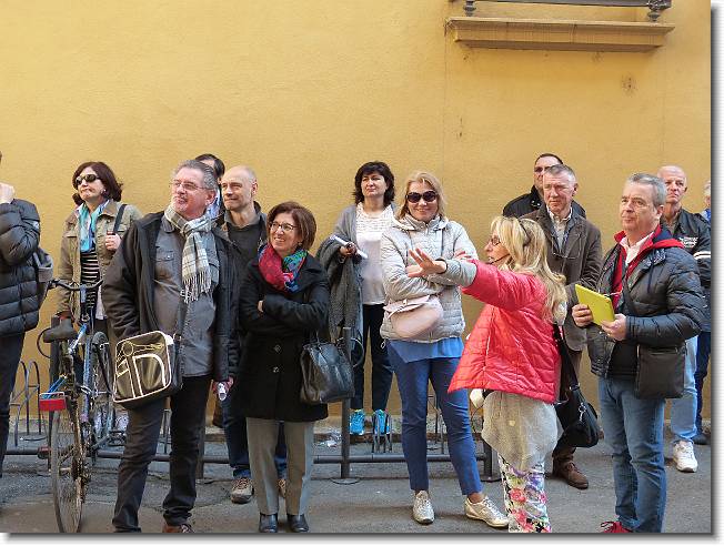Clicca per scorrere le foto originali ingrandite