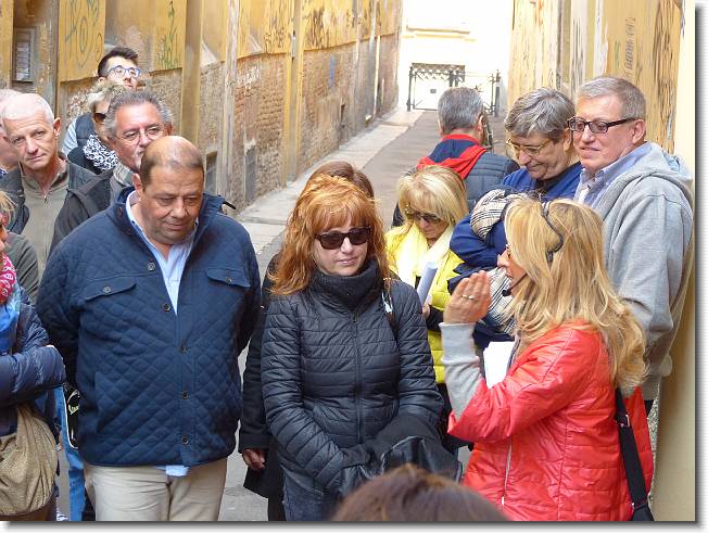 Clicca per scorrere le foto originali ingrandite