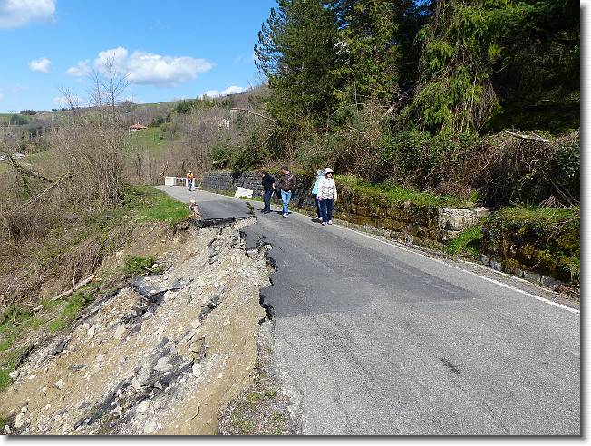 Clicca per scorrere le foto originali ingrandite