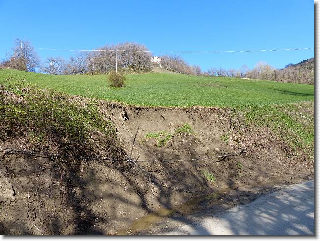 Clicca per scorrere le foto originali ingrandite
