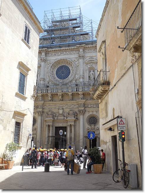 Clicca per scorrere le foto originali ingrandite