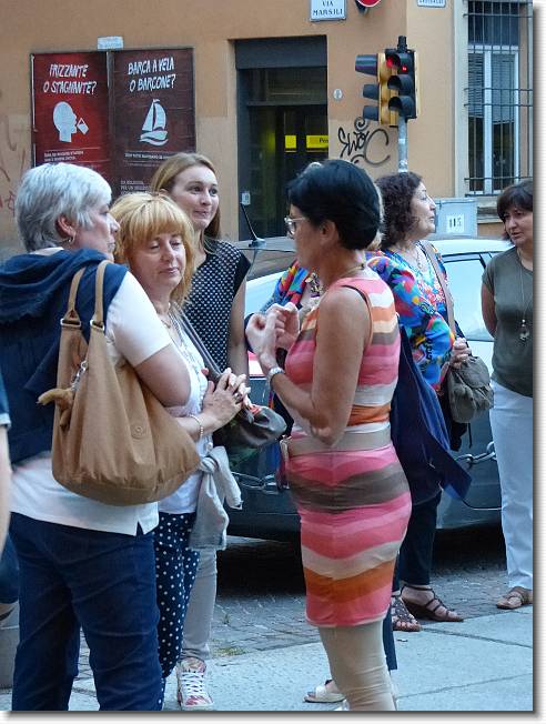 Clicca per scorrere le foto originali ingrandite