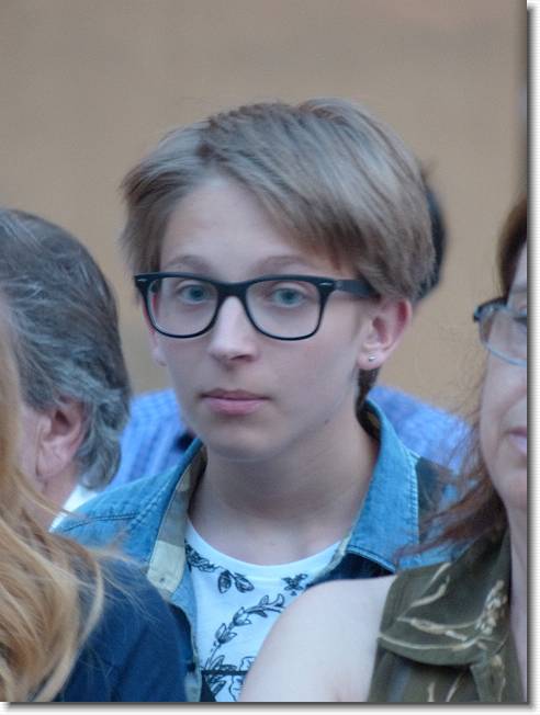 Clicca per scorrere le foto originali ingrandite