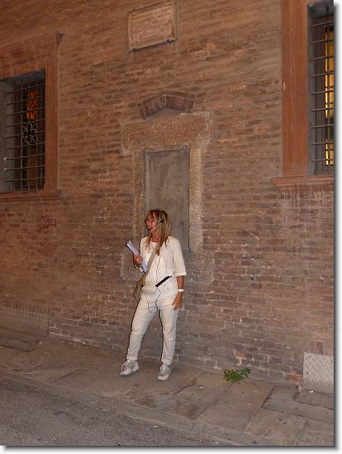 Clicca per scorrere le foto originali ingrandite