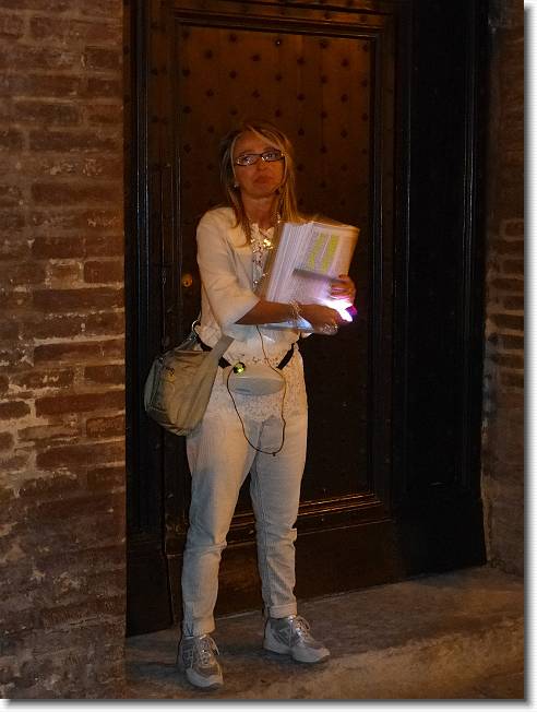Clicca per scorrere le foto originali ingrandite