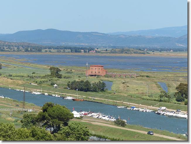 Clicca per scorrere le foto originali ingrandite