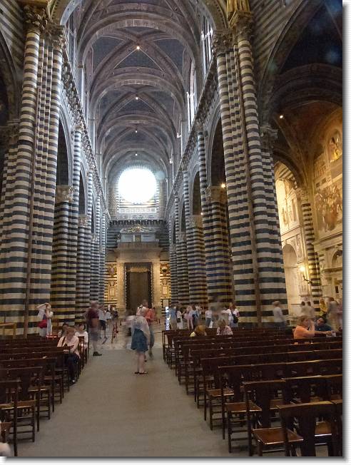 Clicca per scorrere le foto originali ingrandite