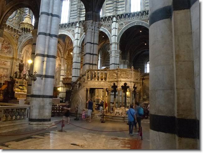 Clicca per scorrere le foto originali ingrandite