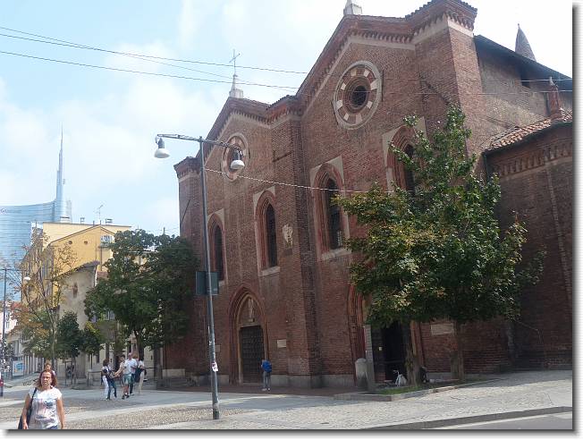 Clicca per scorrere le foto originali ingrandite