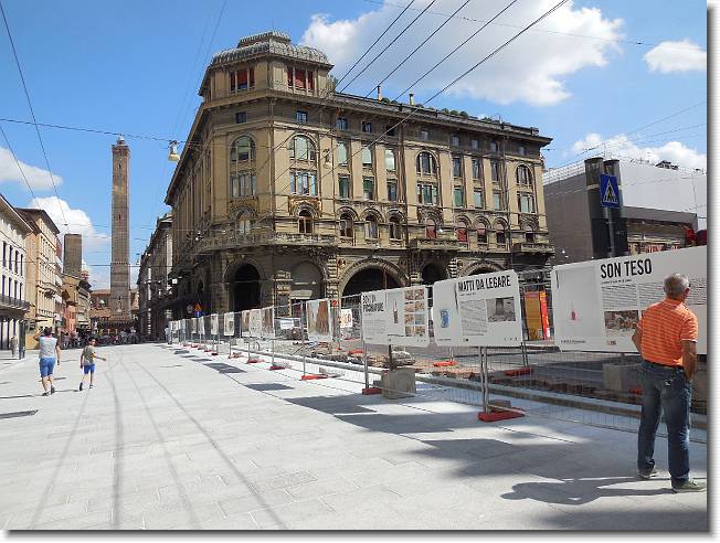 Clicca per scorrere le foto originali ingrandite