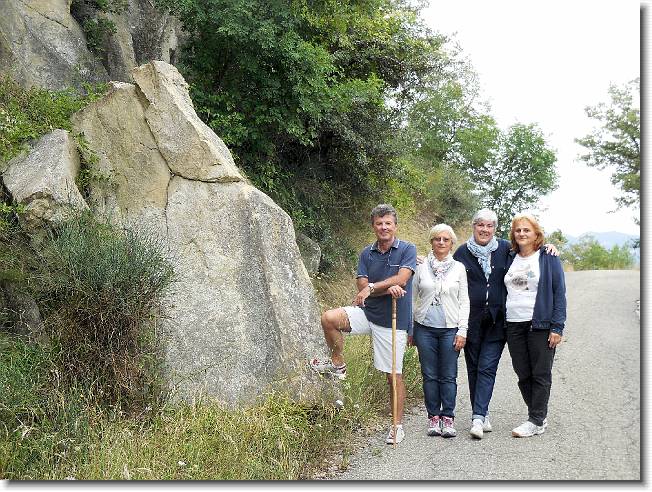 Clicca per scorrere le foto originali ingrandite