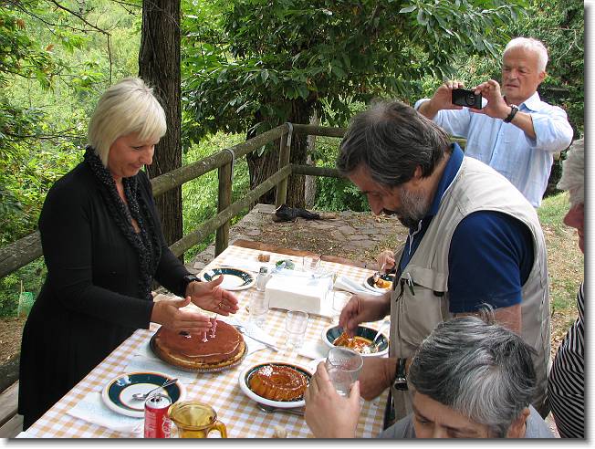 Clicca per scorrere le foto originali ingrandite