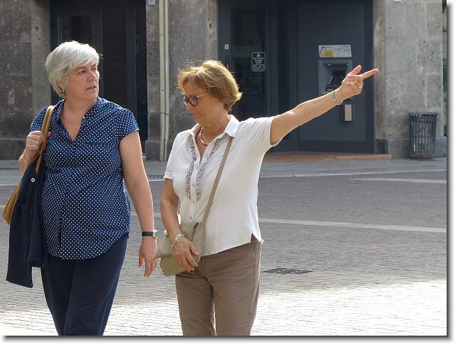 Clicca per scorrere le foto originali ingrandite