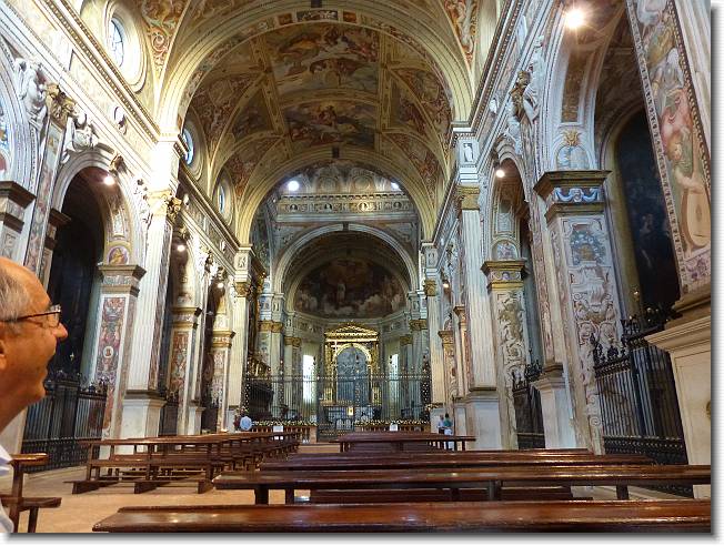 Clicca per scorrere le foto originali ingrandite