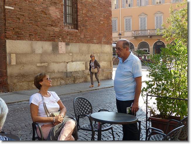 Clicca per scorrere le foto originali ingrandite