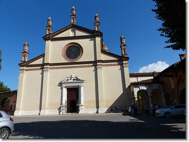 Clicca per scorrere le foto originali ingrandite