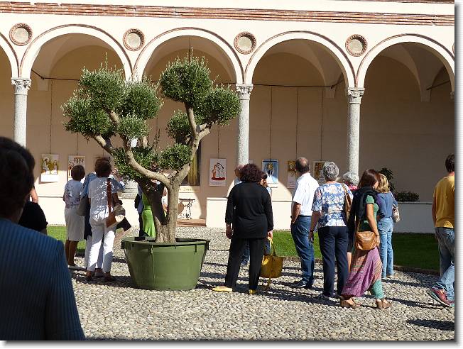 Clicca per scorrere le foto originali ingrandite