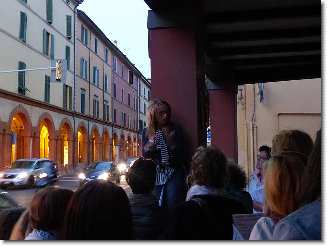 Clicca per scorrere le foto originali ingrandite