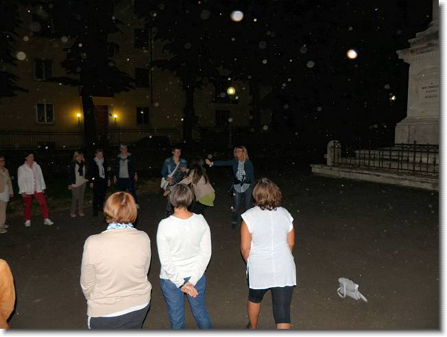Clicca per scorrere le foto originali ingrandite
