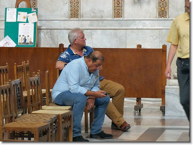 Clicca per scorrere le foto originali ingrandite