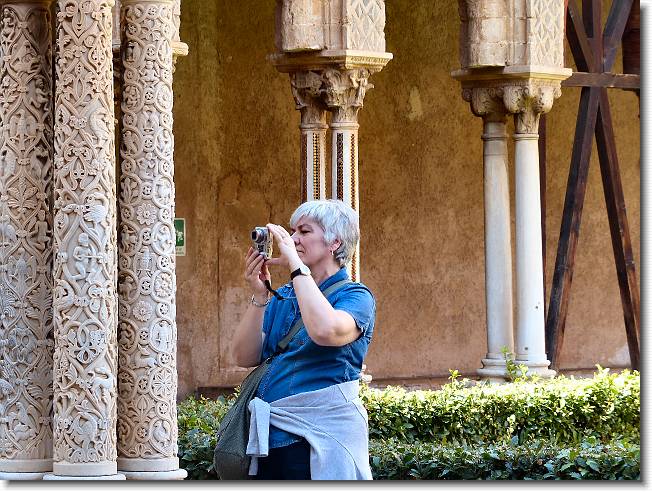 Clicca per scorrere le foto originali ingrandite