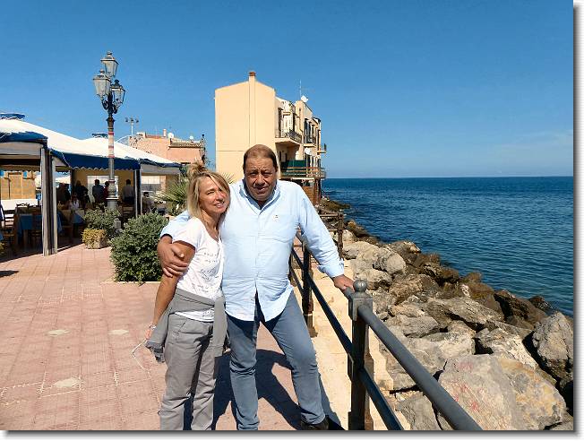 Clicca per scorrere le foto originali ingrandite