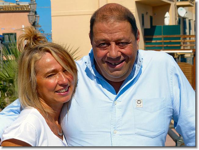 Clicca per scorrere le foto originali ingrandite