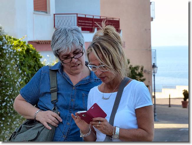 Clicca per scorrere le foto originali ingrandite