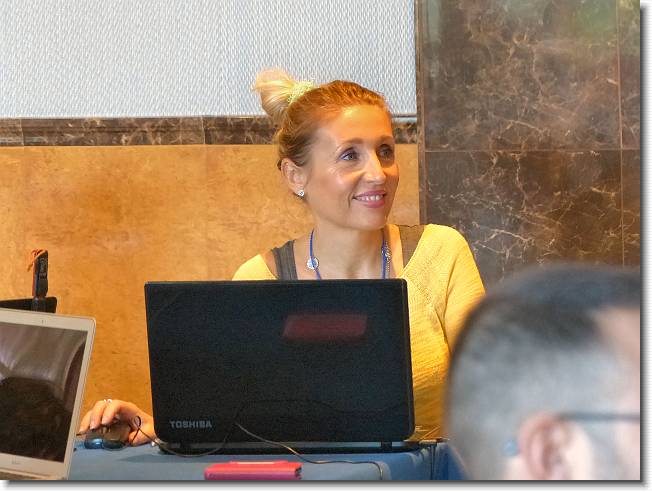Clicca per scorrere le foto originali ingrandite