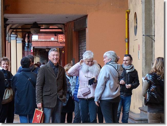 Clicca per scorrere le foto originali ingrandite