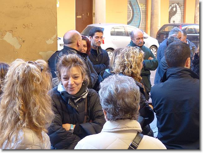 Clicca per scorrere le foto originali ingrandite