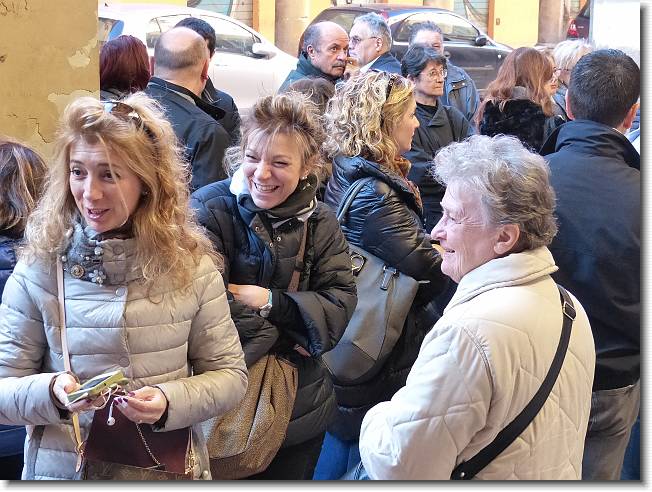 Clicca per scorrere le foto originali ingrandite