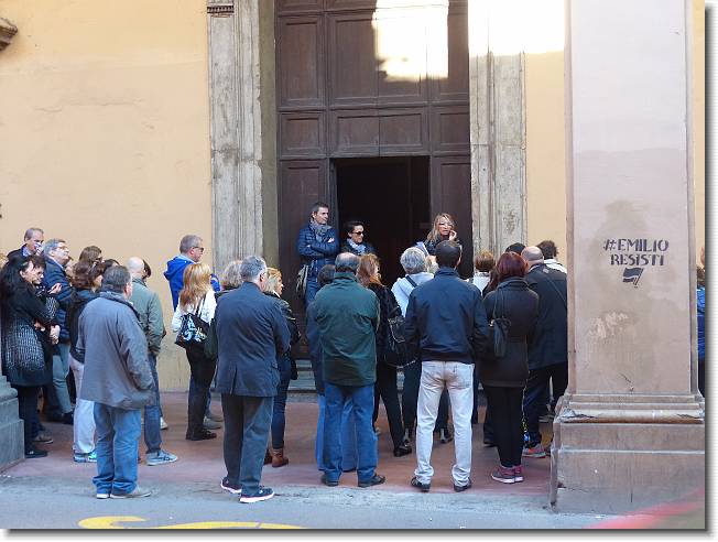 Clicca per scorrere le foto originali ingrandite