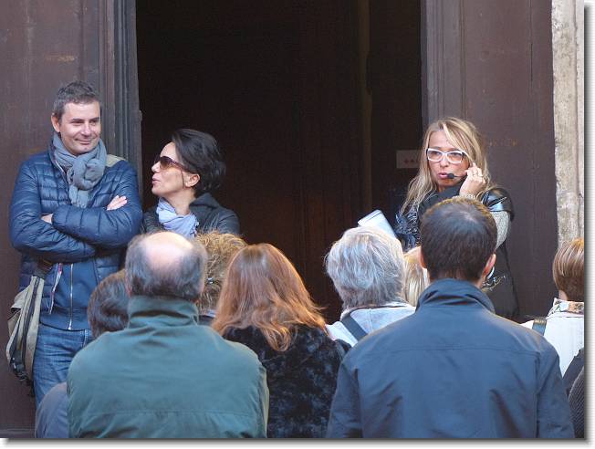 Clicca per scorrere le foto originali ingrandite