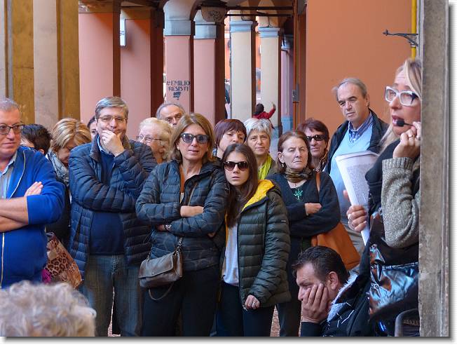 Clicca per scorrere le foto originali ingrandite