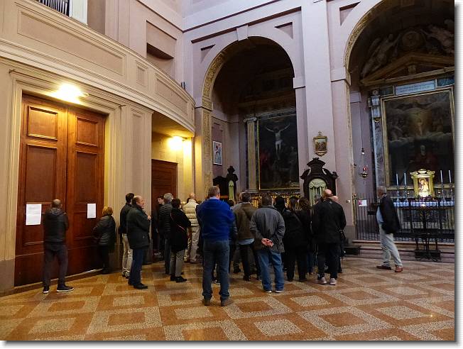Clicca per scorrere le foto originali ingrandite