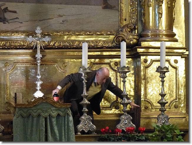 Clicca per scorrere le foto originali ingrandite