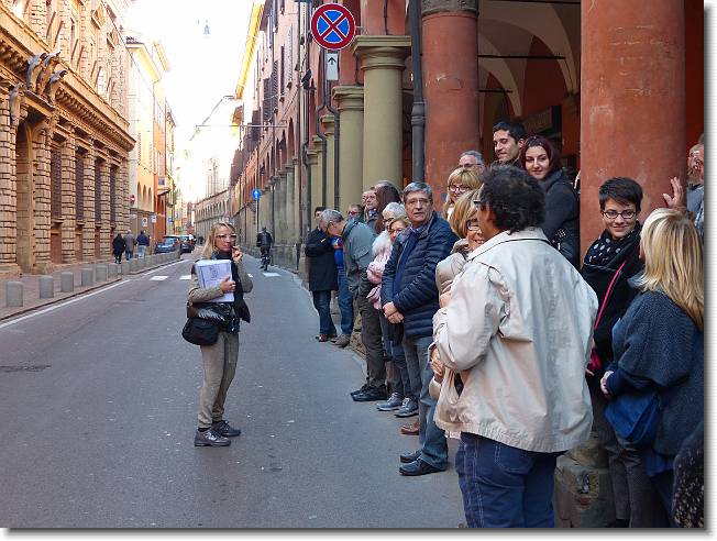 Clicca per scorrere le foto originali ingrandite