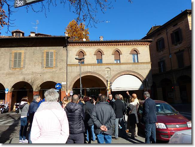 Clicca per scorrere le foto originali ingrandite