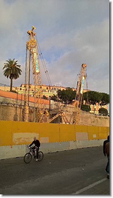 Clicca per scorrere le foto originali ingrandite
