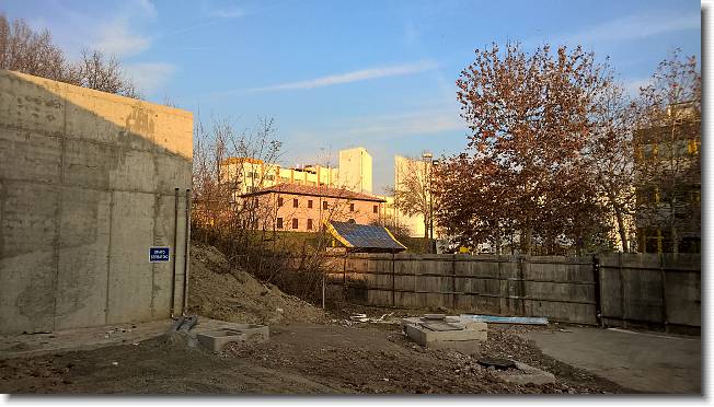 Clicca per scorrere le foto originali ingrandite