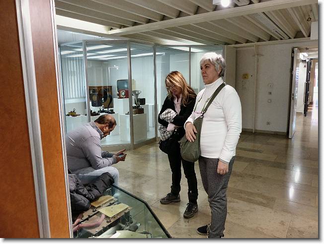 Clicca per scorrere le foto originali ingrandite