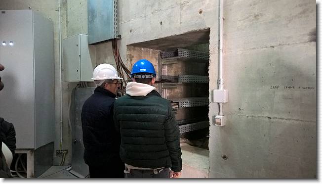 Clicca per scorrere le foto originali ingrandite