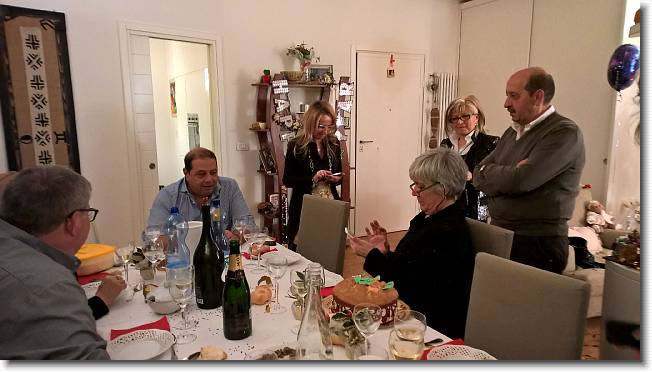 Clicca per scorrere le foto originali ingrandite
