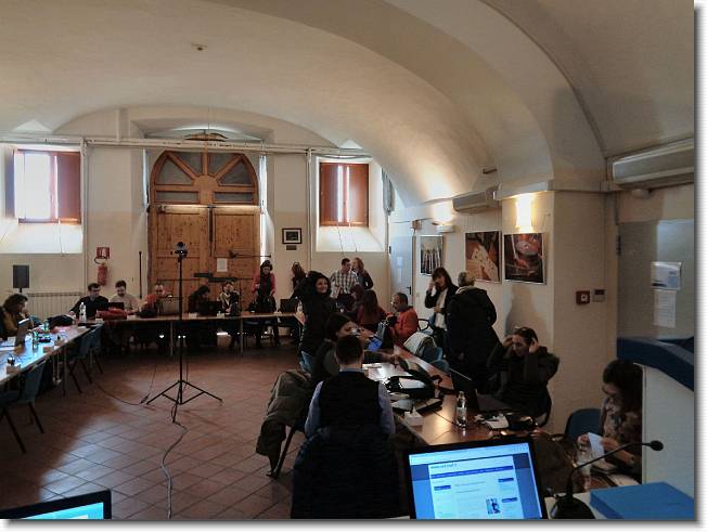 Clicca per scorrere le foto originali ingrandite